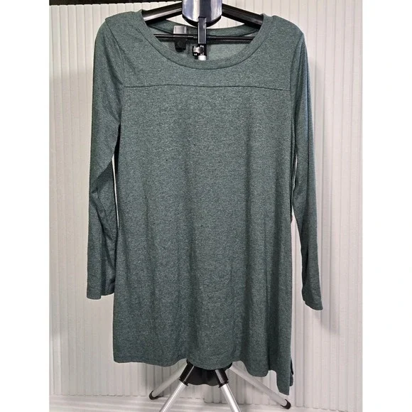 iGenjun Knit Asymmetrical Top Size XL Green Button Accent on Side‎ - Picture 2 of 8